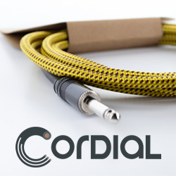 Afbeelding met kabel, slang, connector Automatisch gegenereerde beschrijving